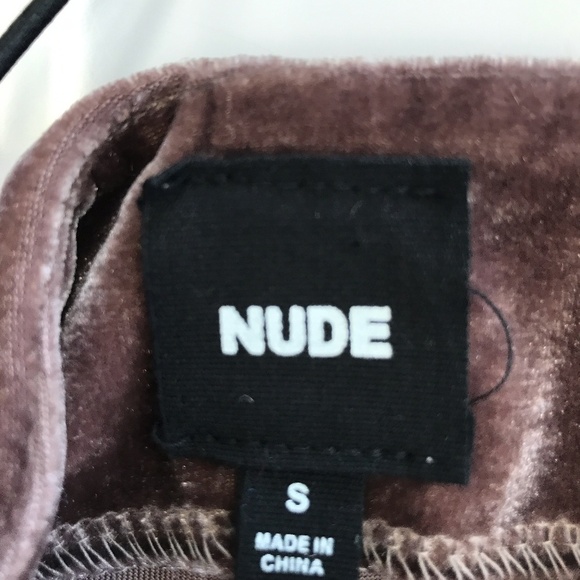 "NUDE" Mauve Velvet Blouse w/ Black Stretchy Strap - Picture 4 of 5